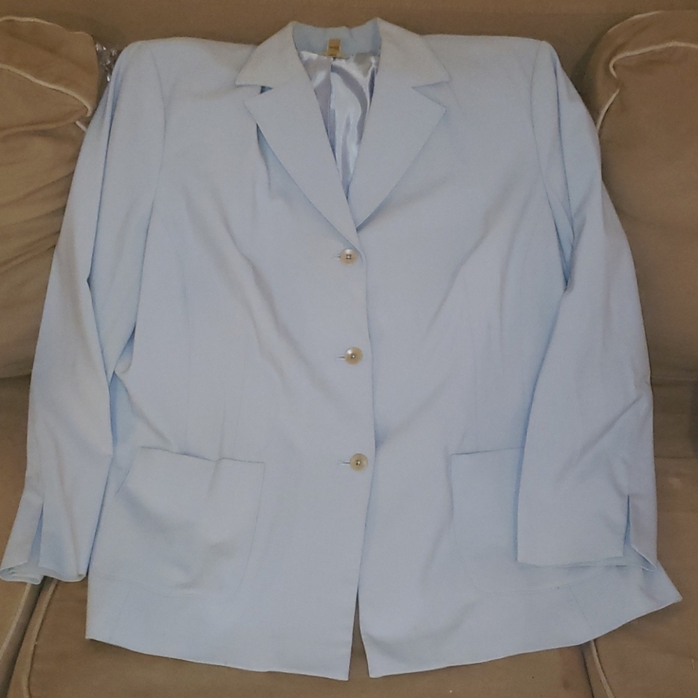 Plus Sz Suit - image 2